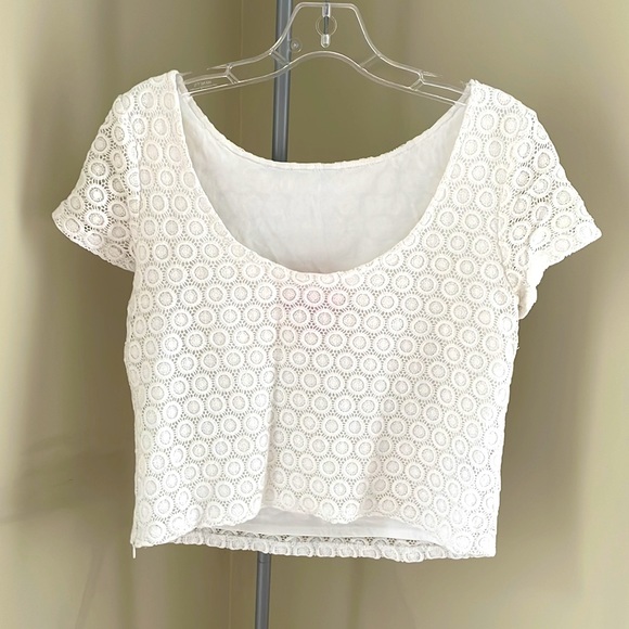 Cropped Lilly Pulitzer Lace Top - Picture 2 of 4